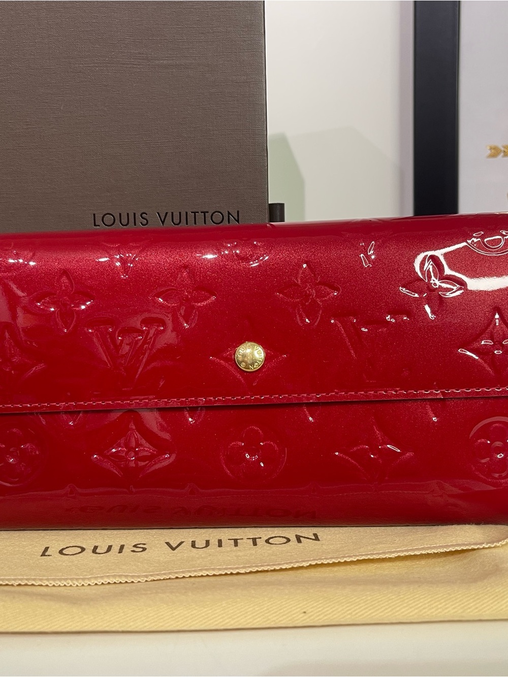 Louis Vuitton Vernis Red Patent Leather International Wallet